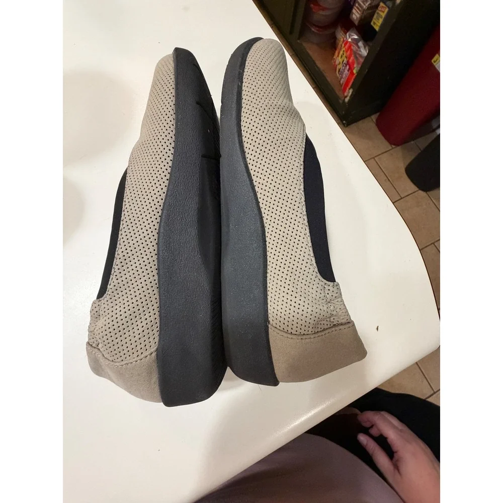 Clarks Cloudsteppers Sillian 2.0 Star Taupe Perforated Slip On Loafers Womens 10